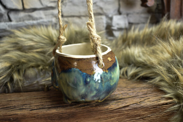 Small hanging skull plantpot brown/blue effect glaze - Image 3