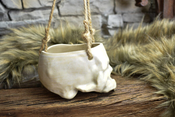 Small hanging skull plantpot white matt - Image 4