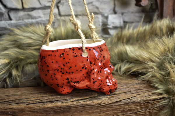 Small hanging skull plantpot red with black dots - Image 4