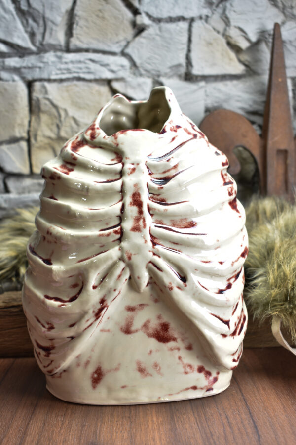 Handmade ribcage vase white/red shine glaze
