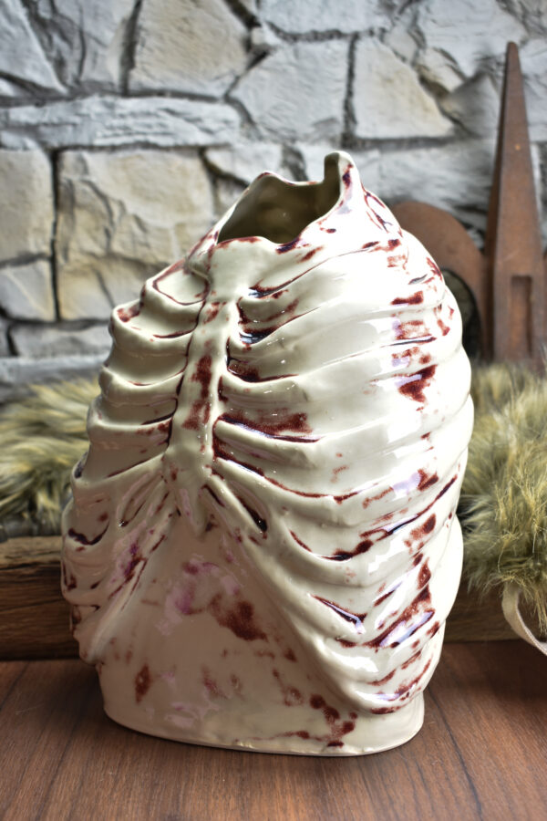 Handmade ribcage vase white/red shine glaze - Image 6