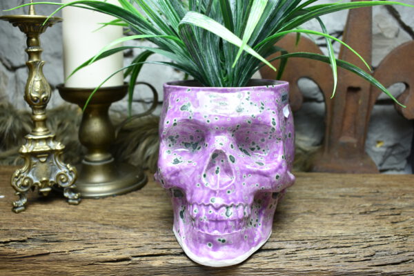 Big skull plantpot pink green spots 2 - Image 4