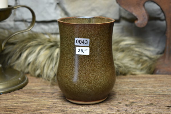 Handmade ceramic cup with matt brown glaze - Image 3